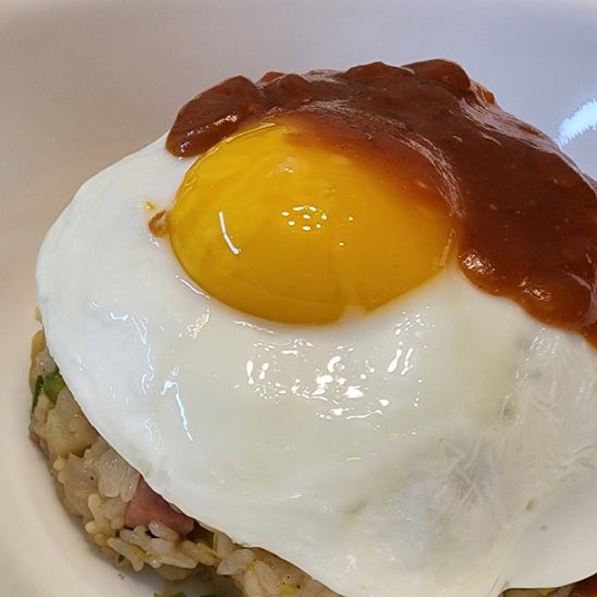 [레시피]햄야채볶음밥 만들기, 반숙 계란과 수제 바베큐소스로 환상조합