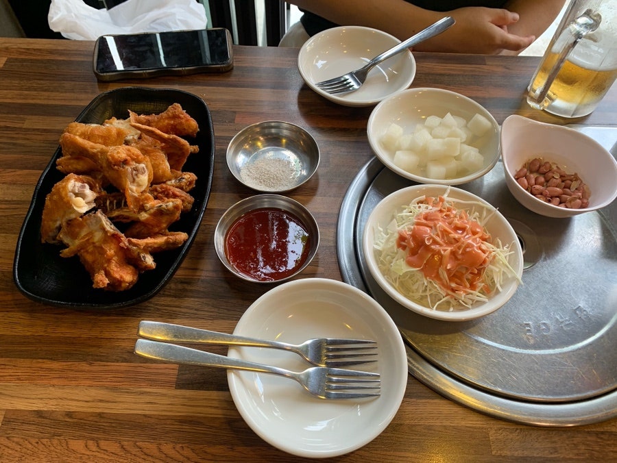 윤사부치킨 망원점 사진 5