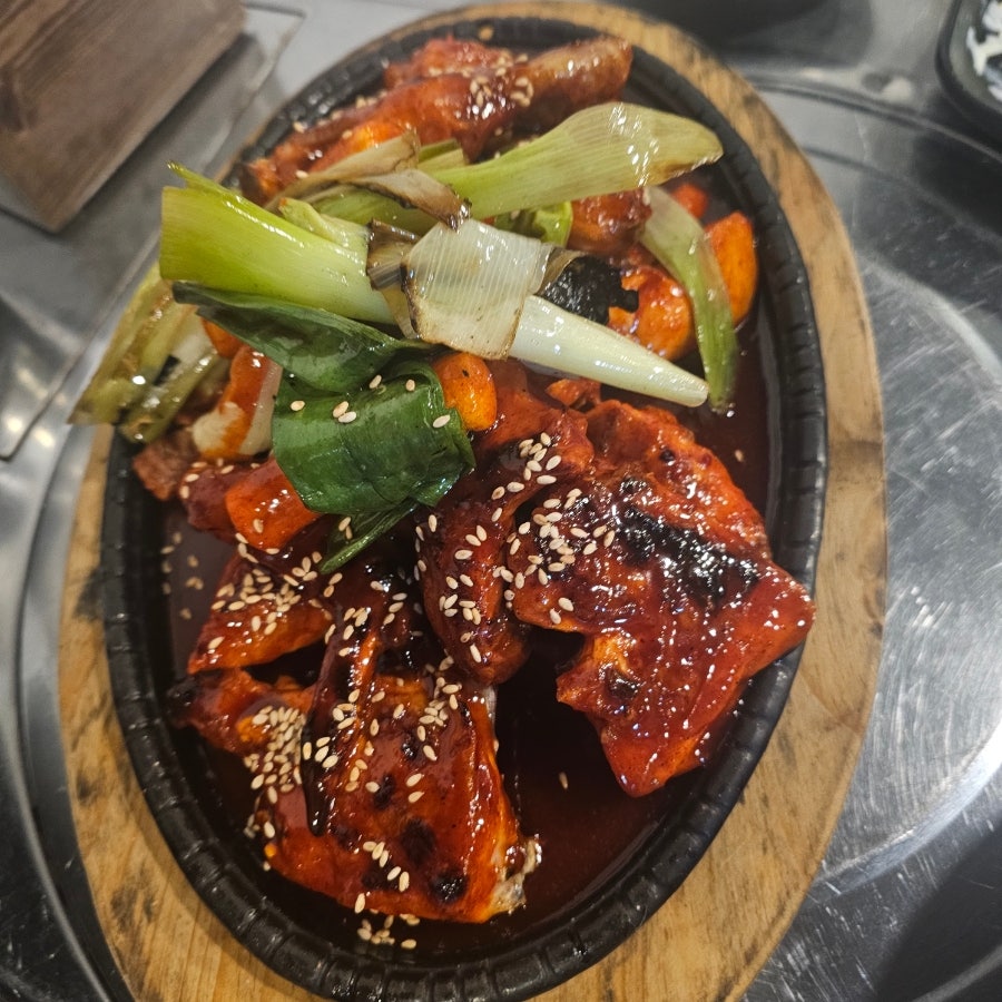 남문숯불치킨 삼화점 사진 3