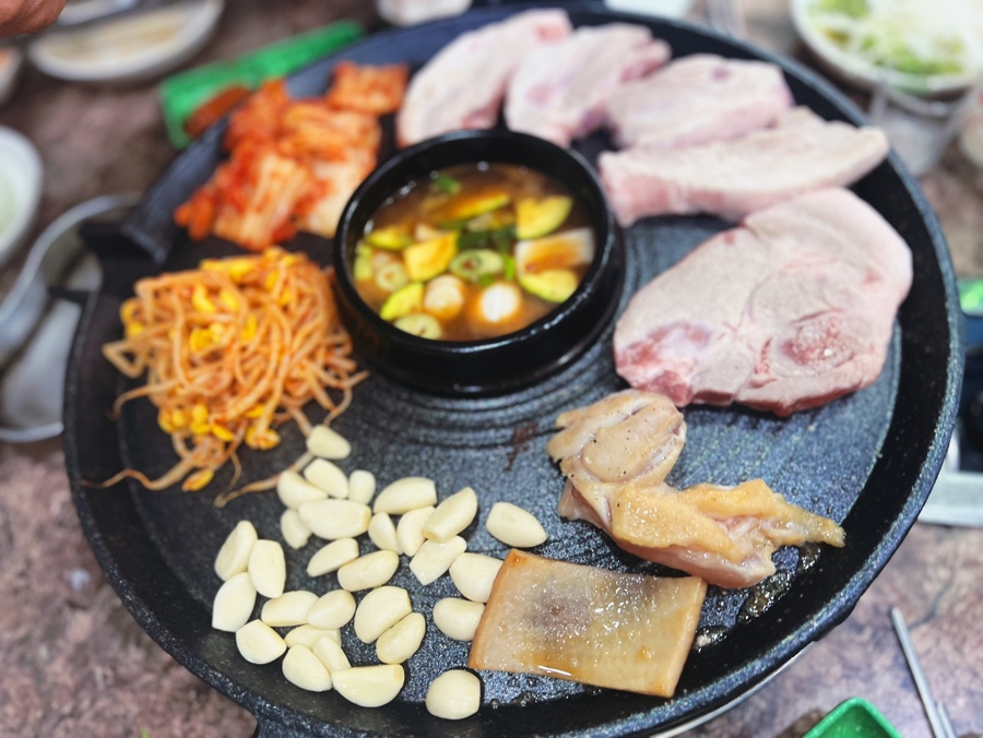 꽃돼지삼겹살 두정점 사진 3