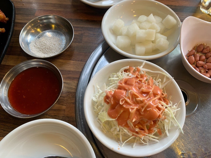 윤사부치킨 망원점 사진 6