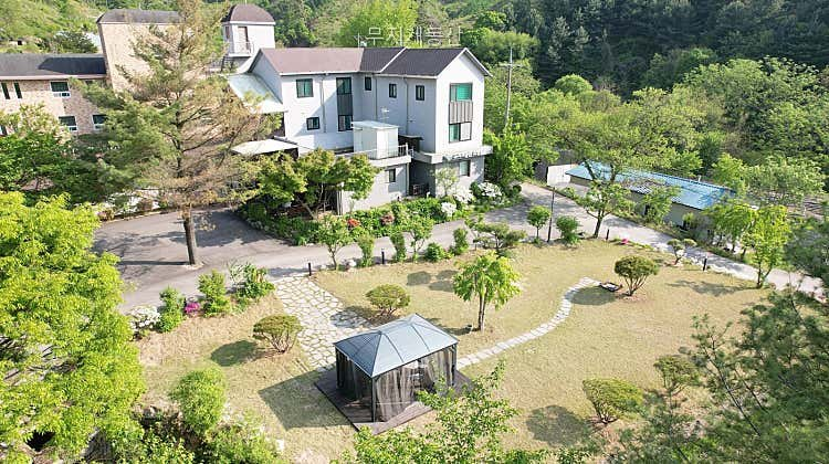 Mujigaedongsan photo 1