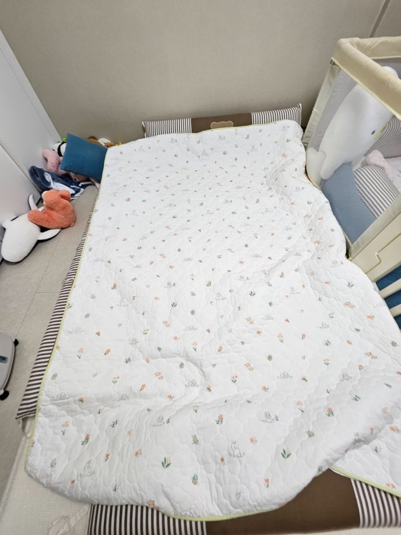 기저귀 떼기할 때 필요한 베베슈 누비 순면 방수패드, 직접 써보니 비비엔다 범퍼침대 특대....
