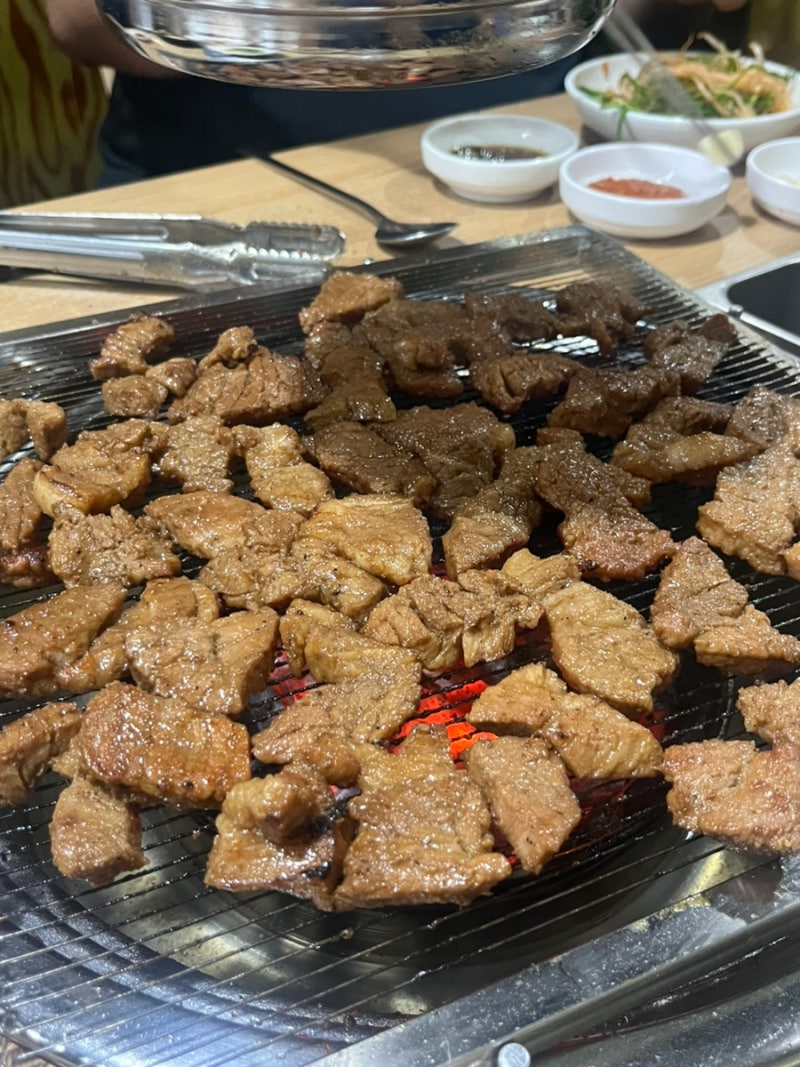 청주 율량동 돼지갈비 맛집 정겨운수제숯불갈비 n번째방문 후기