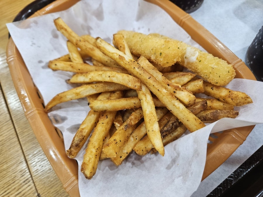 맘스터치 오창2산단점 사진 2