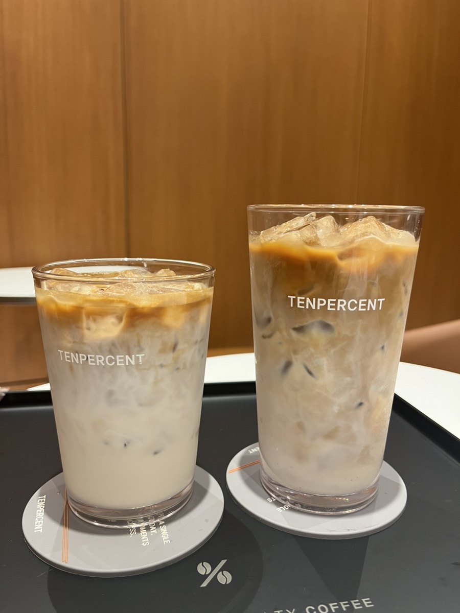 텐퍼센트커피 광주남구청점 사진 1