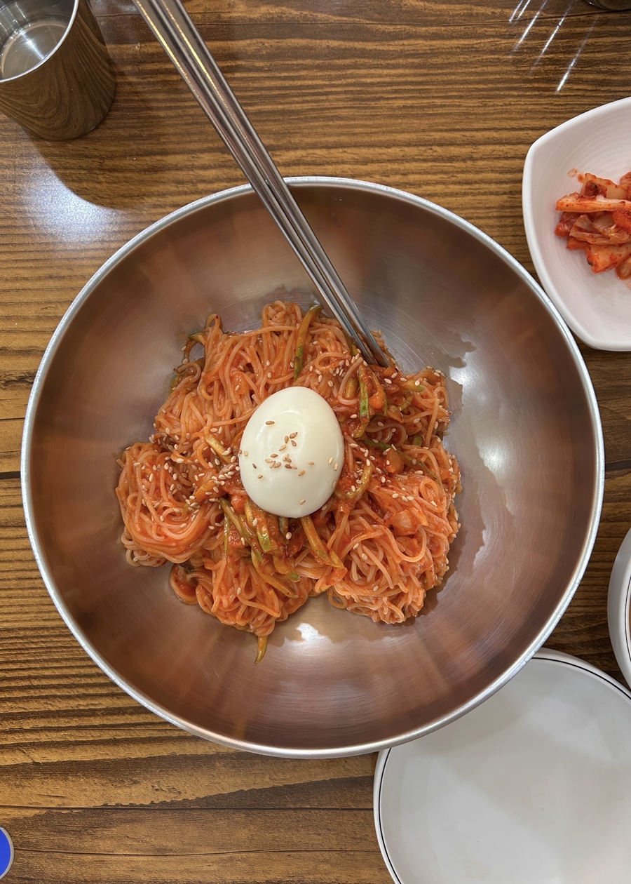 모내는날 국수집 사진 6