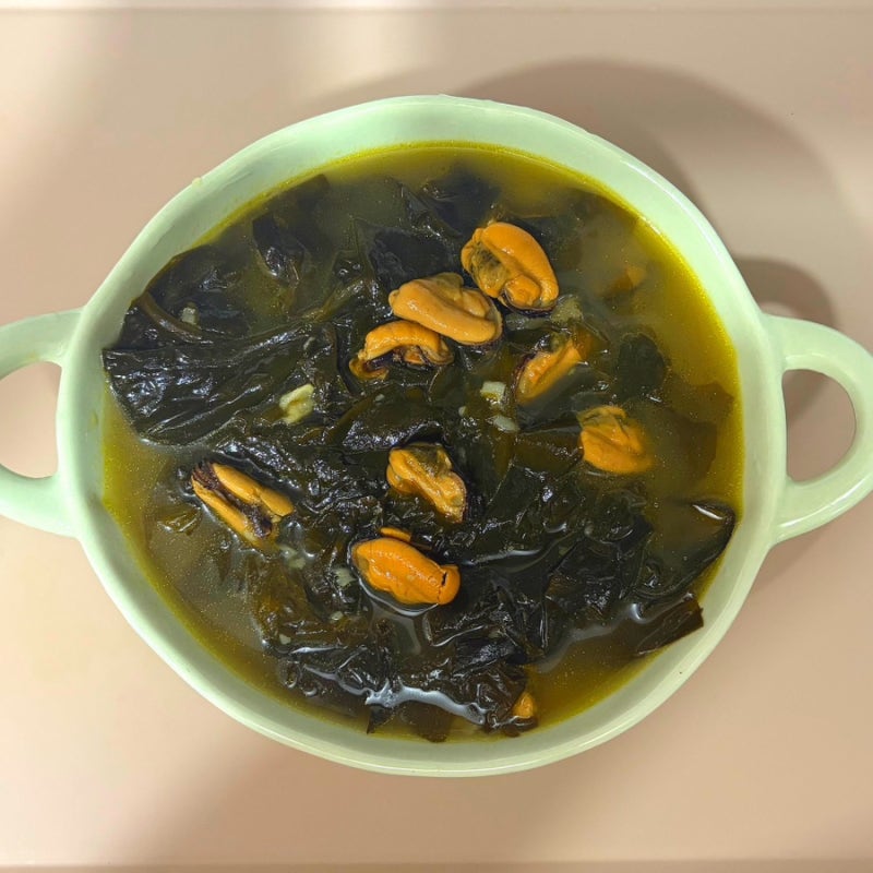 (건조 홍합) 말린 홍합 미역국 끓이기, 감칠맛 폭발하는 아침 국 요리 레시피