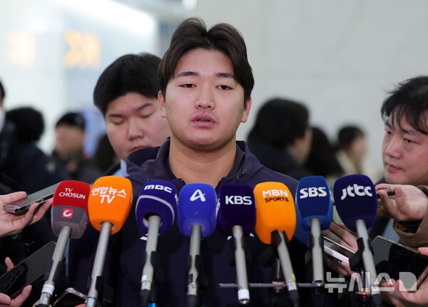 <b>야구 선수</b> <b>고우석</b> 프로필 나이 MLB 미네소타 트윈스 데뷔 이적... 
