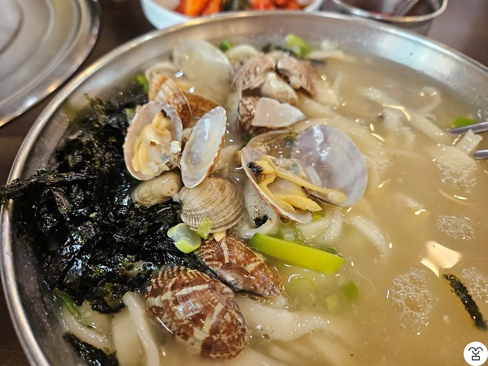 대머리칼국수 사진 4