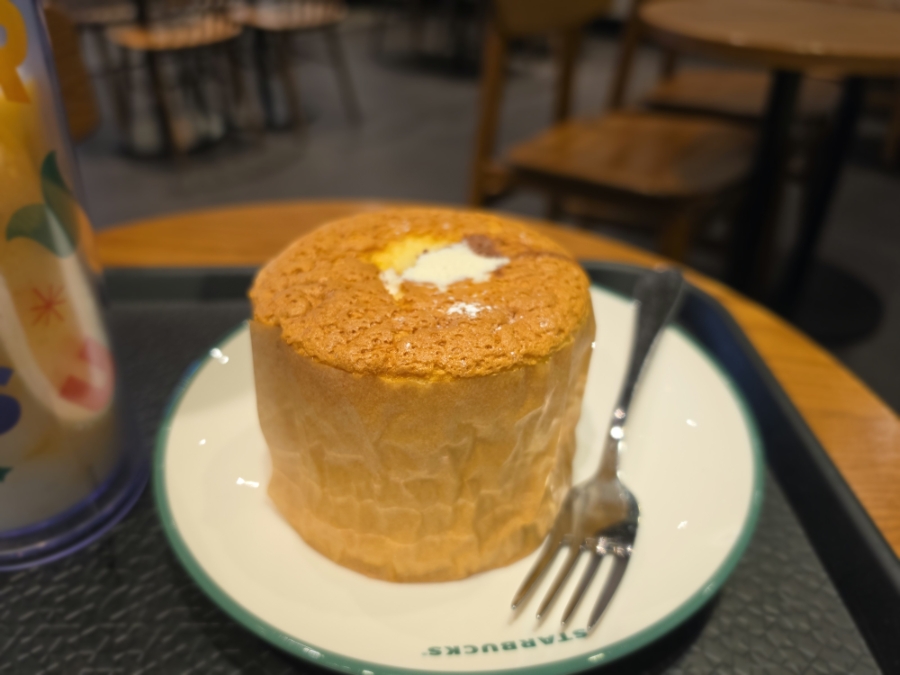 스타벅스 원주터미널점 사진 6