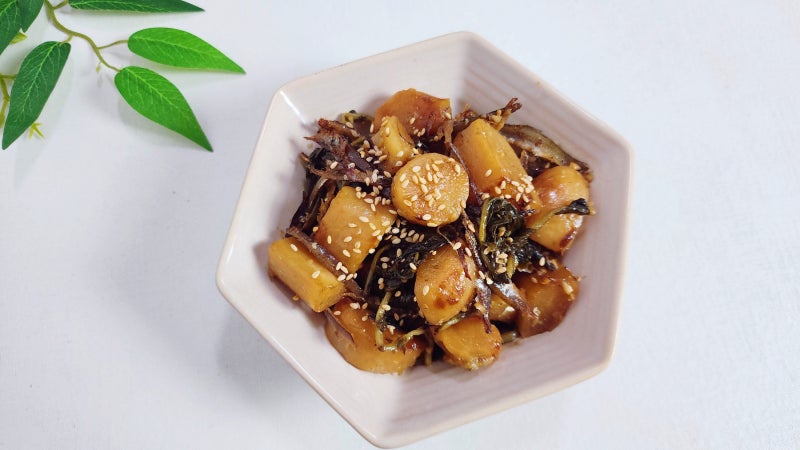 간단 반찬 씻은 들기름 김치볶음 총각무 신김치 요리 알타리무 총각김치 지짐