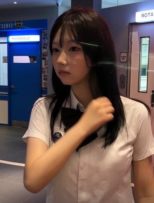 정웅인 정소윤 완성형 비주얼 화제, 세 자매 둘째 딸의 17세 현재