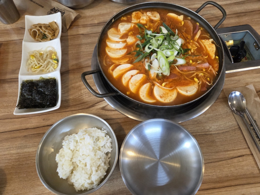 소문난의정부부대찌개 고대점 사진 4