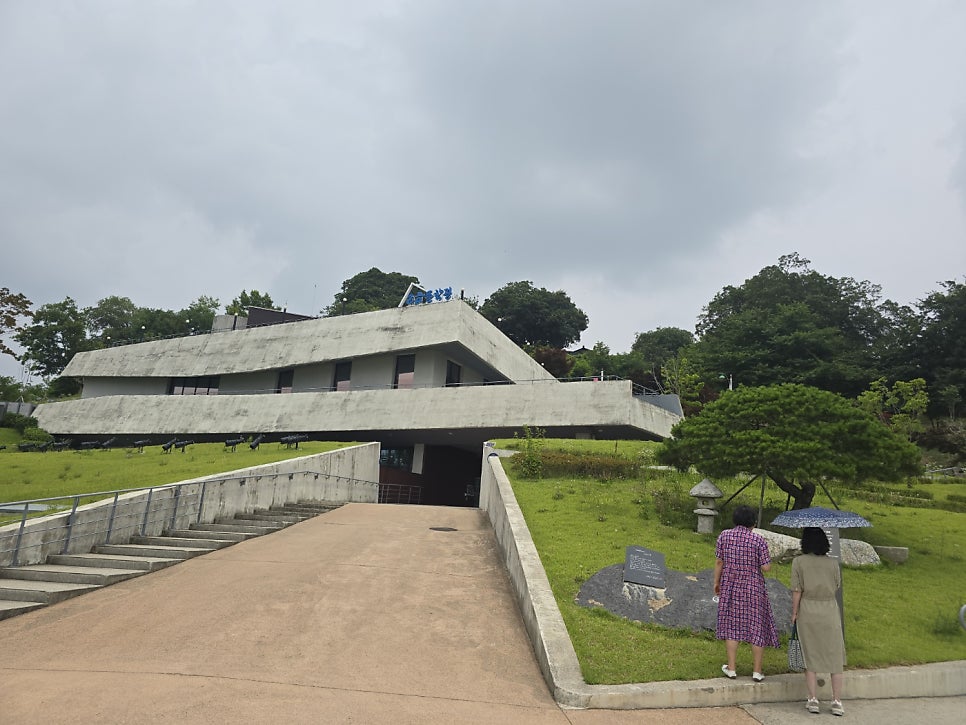 김홍신문학관 사진 2