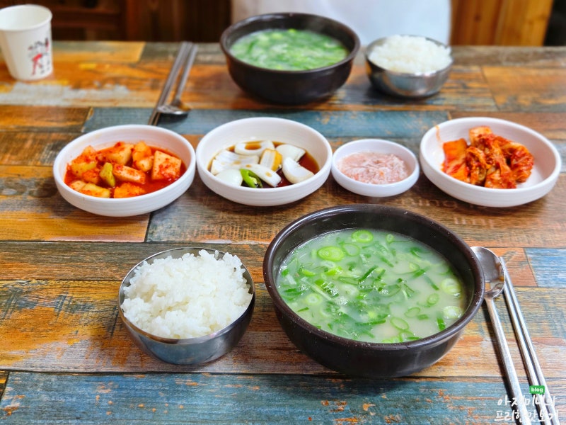 대구 칠성시장 노포 맛집 한우정 / 진하고 구수한 진짜 맛있는 곰탕