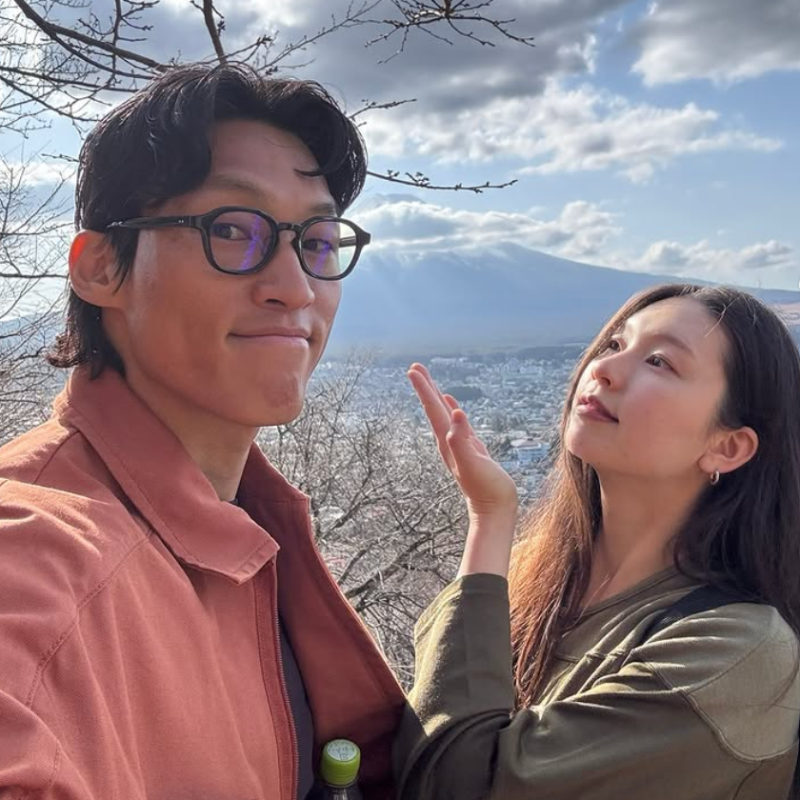 '국대 골키퍼' 김승규를 사로잡은 모델 김진경, '골때녀' 인연에서 '진짜 수문장' 이 되기까지....