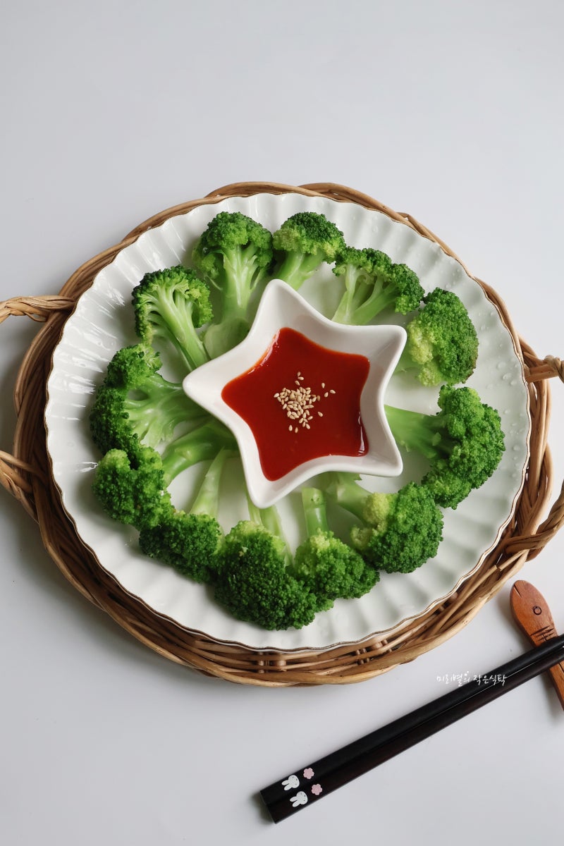 브로콜리 손질 데치기 시간 아삭하게 브로콜리 찌기 찌는 시간
