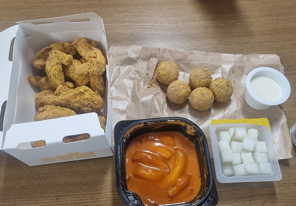 BHC치킨 평내점 사진 1
