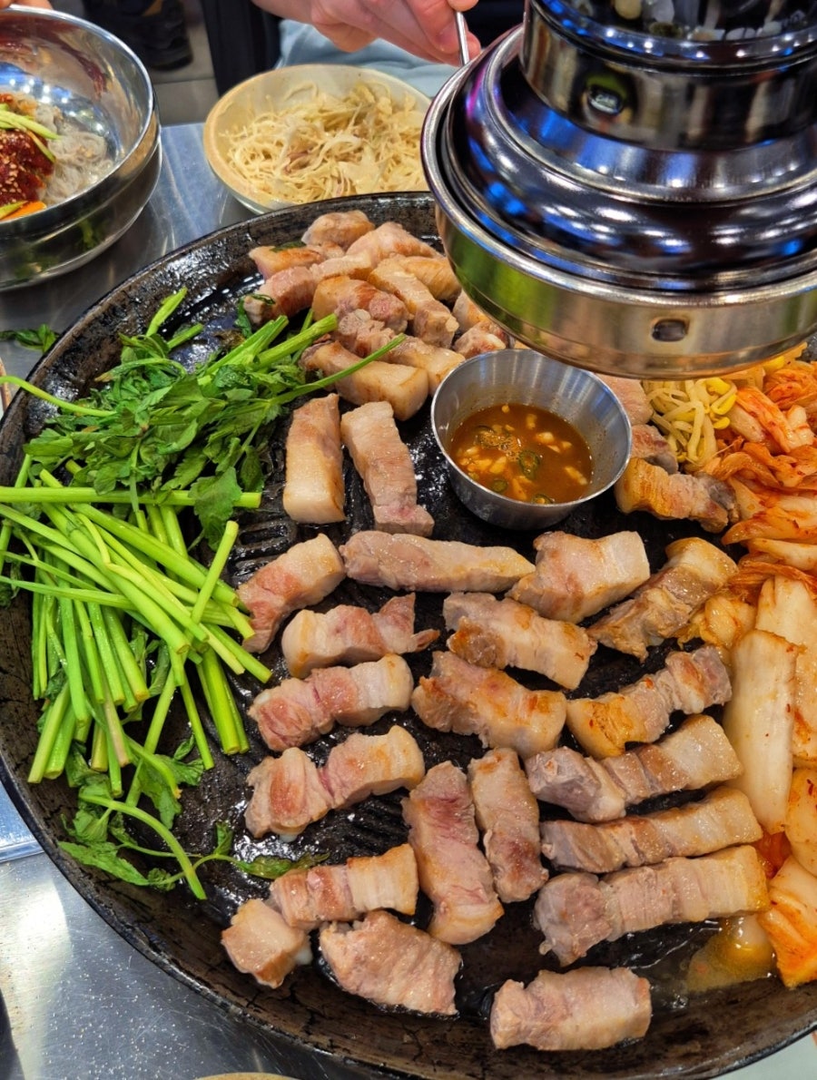 할매솥뚜껑삼겹살 난곡점 사진 4