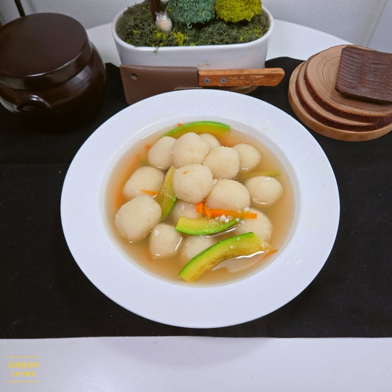 쫄깃한 감자옹심이 만들기 레시피