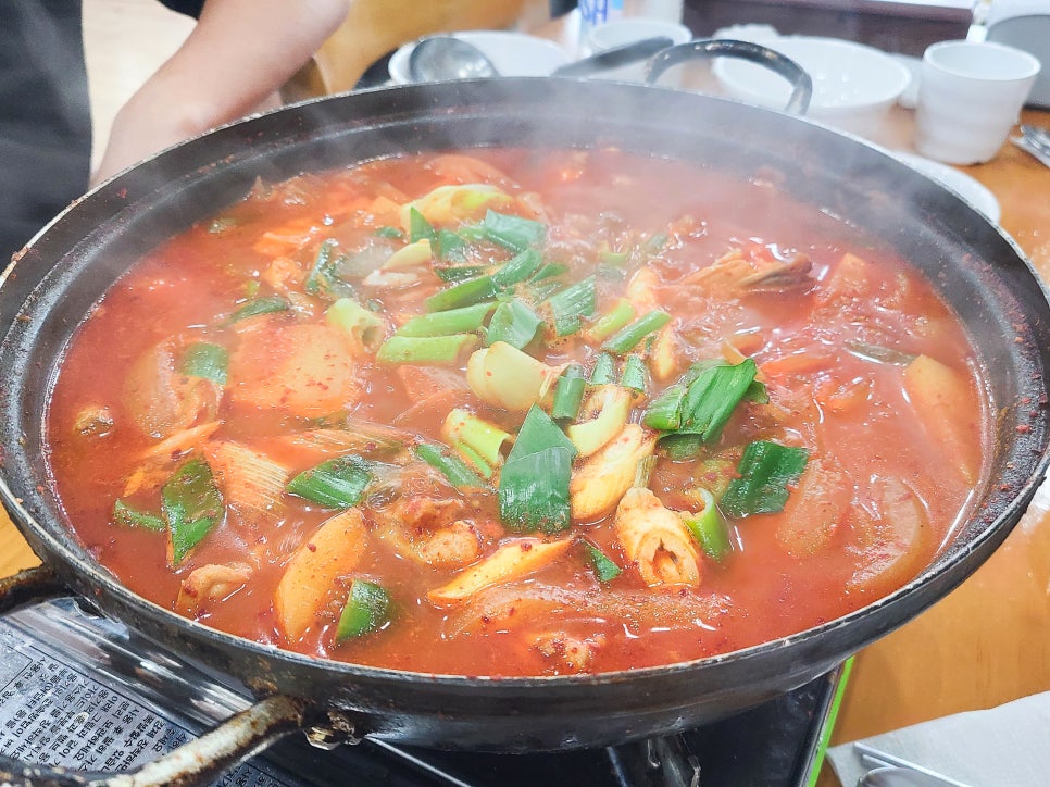 고향닭도리탕 사진 6