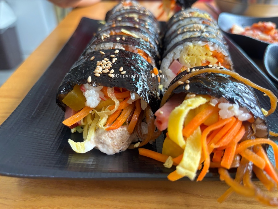 Dahuigimbap photo 2