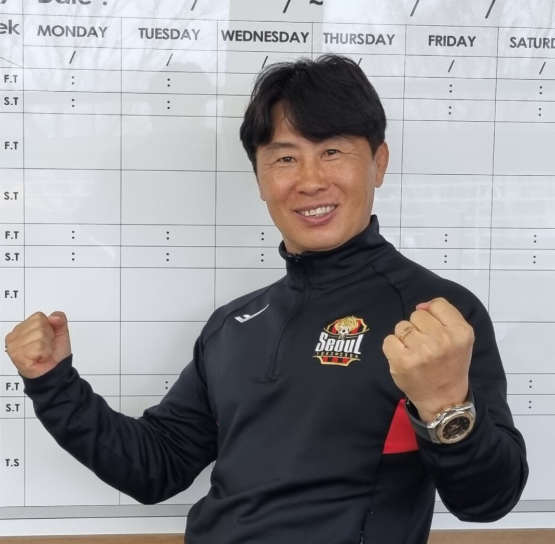 "잃어버린 신뢰.. 또 다시 국내파 감독으로 선회?"...대한민국 축구의 미래는 어떻게될까?!