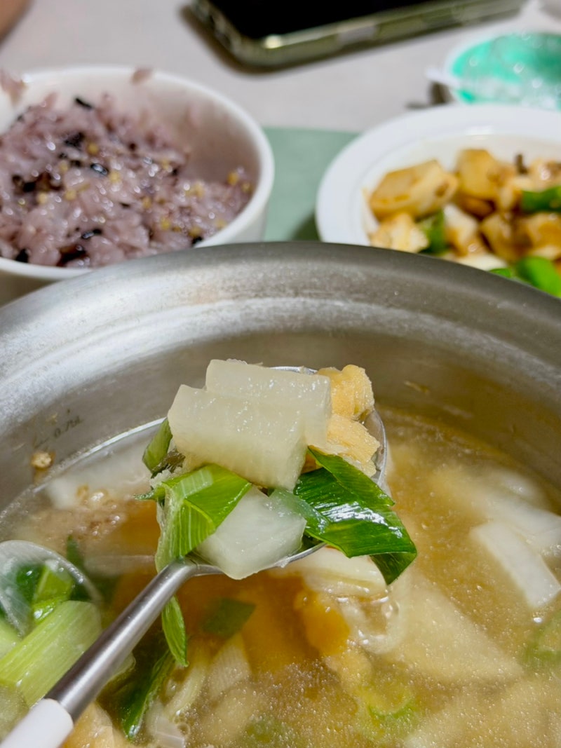 콩나물 없는 황태해장국, 소고기 빼고 황태 넣은 맑은 황태무국 끓이는 법