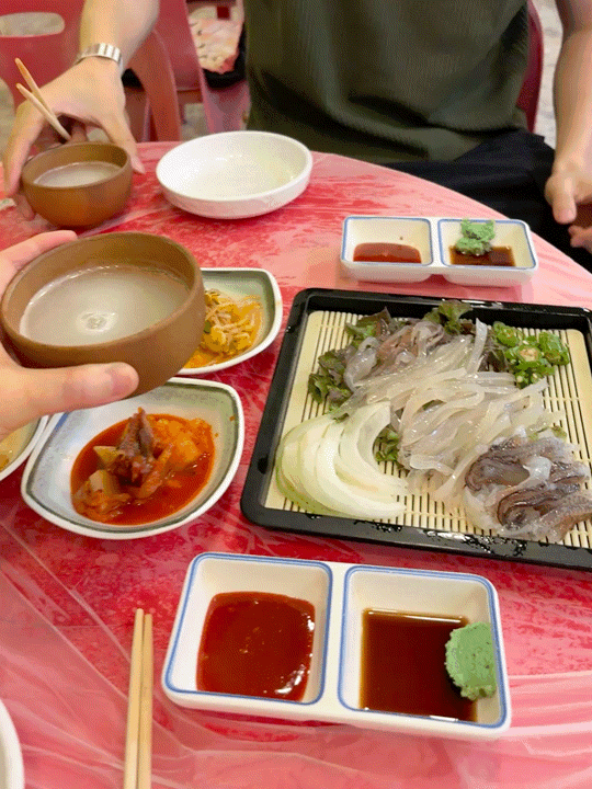 속초 등대해수욕장 해산물 야장 가볼만한 곳 추천 - 초롱이네포차(오징어회& 생선구이)