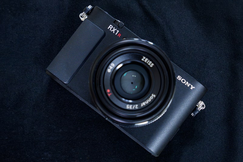 소니 컴팩트 카메라 RX1R3 언박싱 크기 무게 리뷰 (구성품)