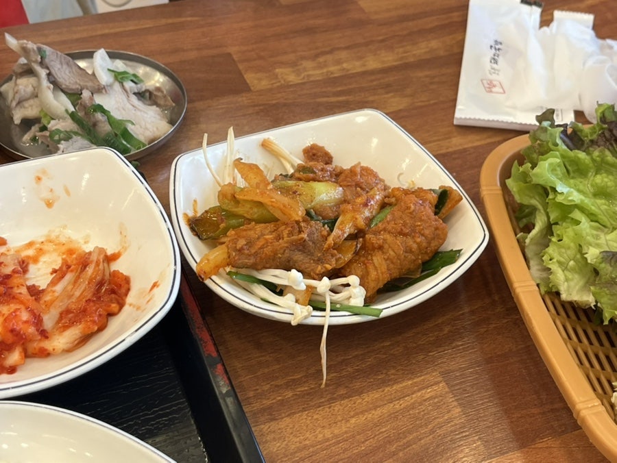 일품돼지국밥 고성본점 사진 6