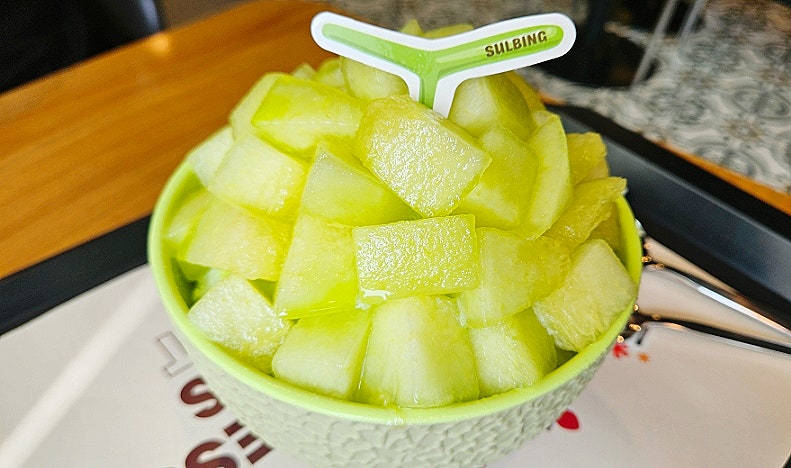 설빙 메론빙수 가격 밀크팥 벌집꿀 요거치즈 메뉴 차이