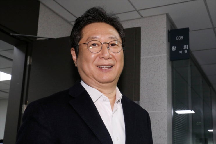 '민주당의 부동산 전문가' <b>국회의원</b> <b>황희</b> 학력 및 정치 경력과 생애 ....