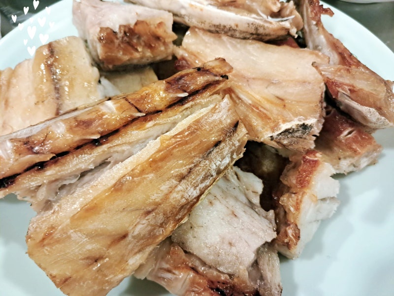 서해 태안 앞바다/ 먹다가 기절하는 '반건조 우럭찜' /좋은 식재료가 요리 절반을 완성한다.