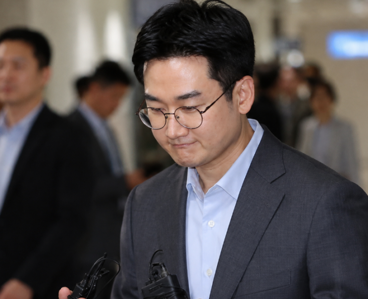 '피습 <b>자작극</b>' <b>정이한</b> 전 개혁신당 부산시장 후보 구속