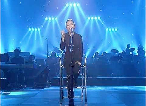 "결혼한 줄도 몰랐다" 결국 3번이나 식 올린 톱가수 근황