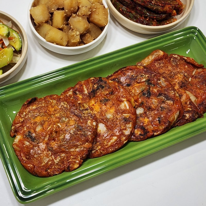 김치전 레시피 바삭하게 반죽 간단 김치부침개 레시피