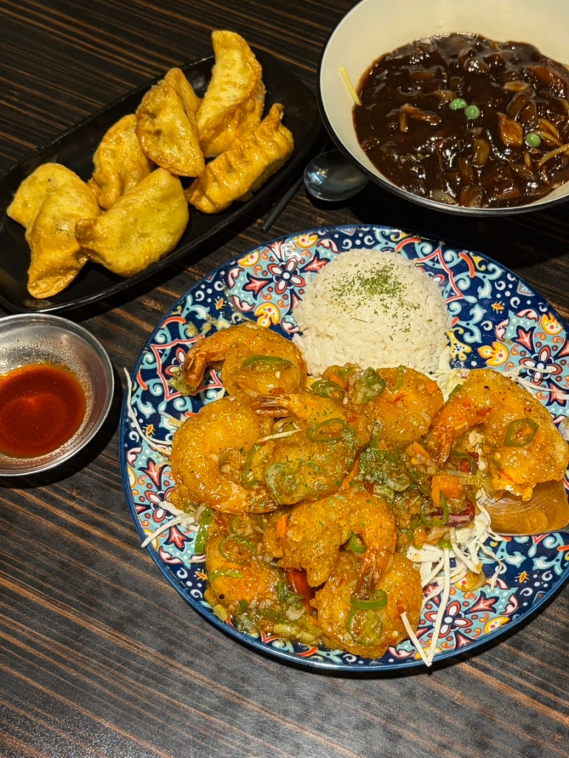 [부산역 맛집] 장만옥 / 부산 차이나타운 65년 원조 만두 + 옛날 짜장면 3,900원