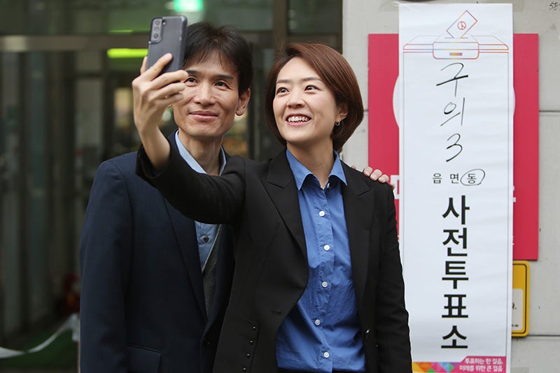 고민정 국회 의원 프로필 고향 학교 이력 민주당 당대표 출마 결혼 남편 조기영 지병 자녀