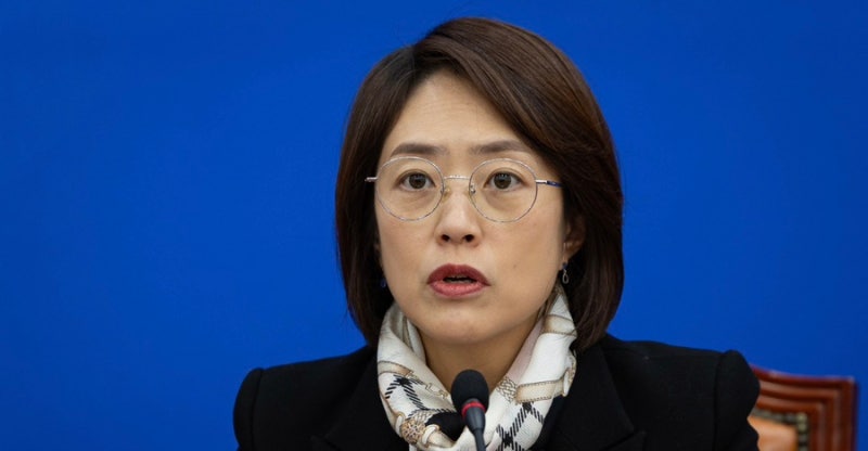 [속보] 고민정 당대표 출마…“젊은 민주당·모두의 민주당 만들겠다” 4파전 본격화