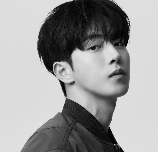 3년 침묵 깬 남주혁, 카메라 앞에서 꺼낸 첫 마디가 이거였습니다