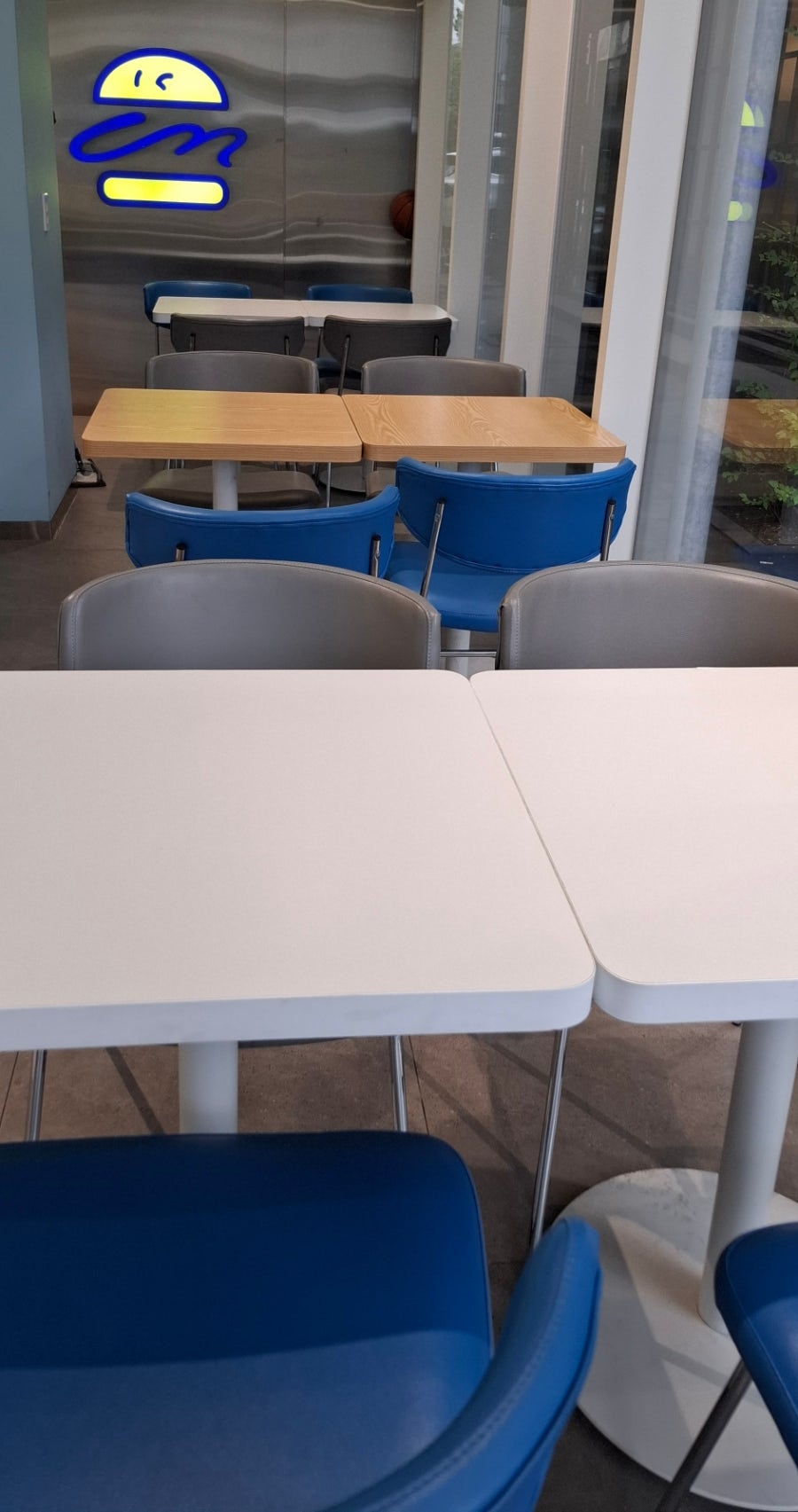 움버거앤윙스 제주삼화점 사진 3