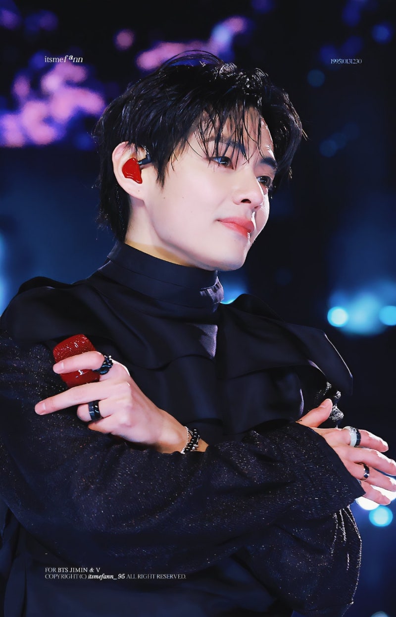 뷔(V)가 착용한 예작쥬얼리 옥반지, The Junior Times가 주목한 이유