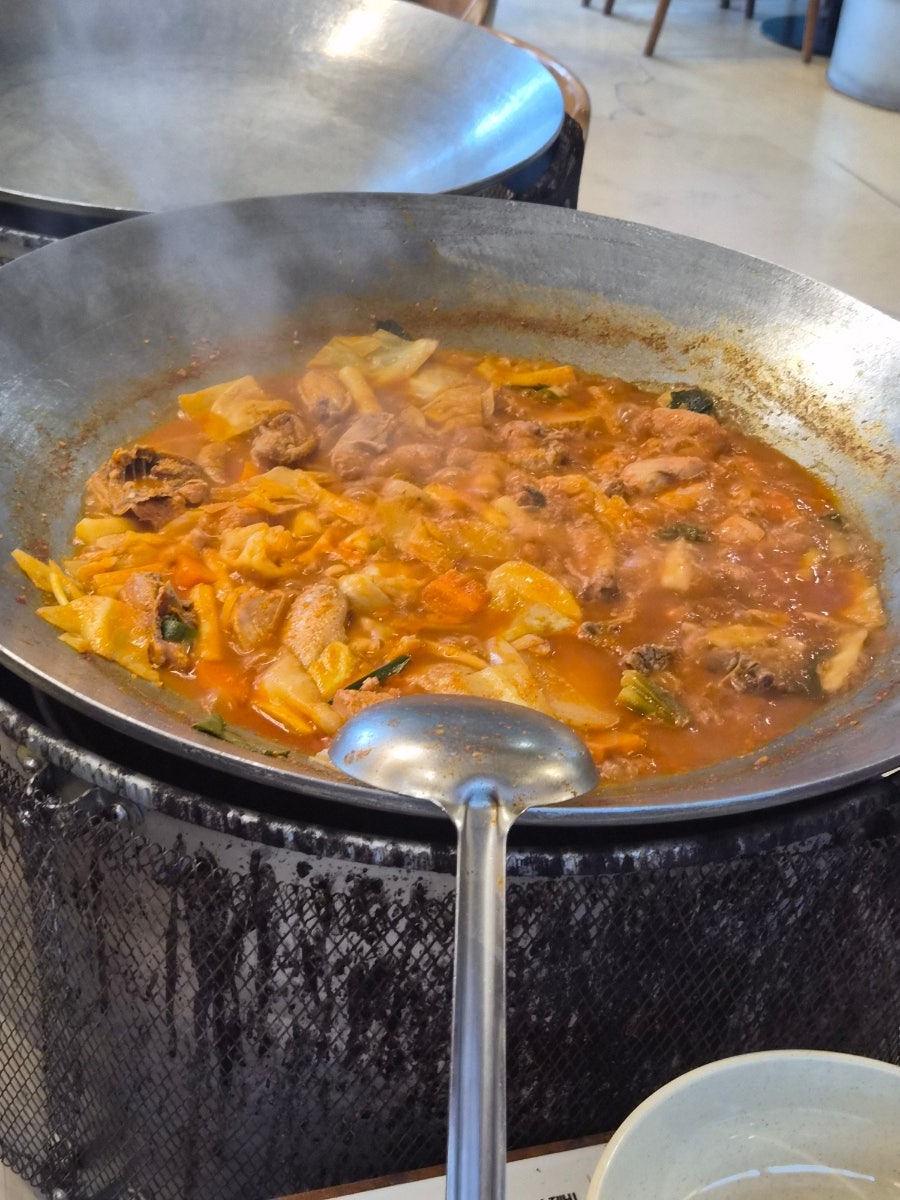 솥뚜껑 닭볶음탕 남양주본점 사진 3