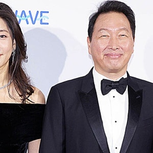 ‘최태원 동거인 김희영 중국 간첩설’ 유포한 ‘배터리 아저씨’ 박순혁, 1심서 벌금 700만 ....