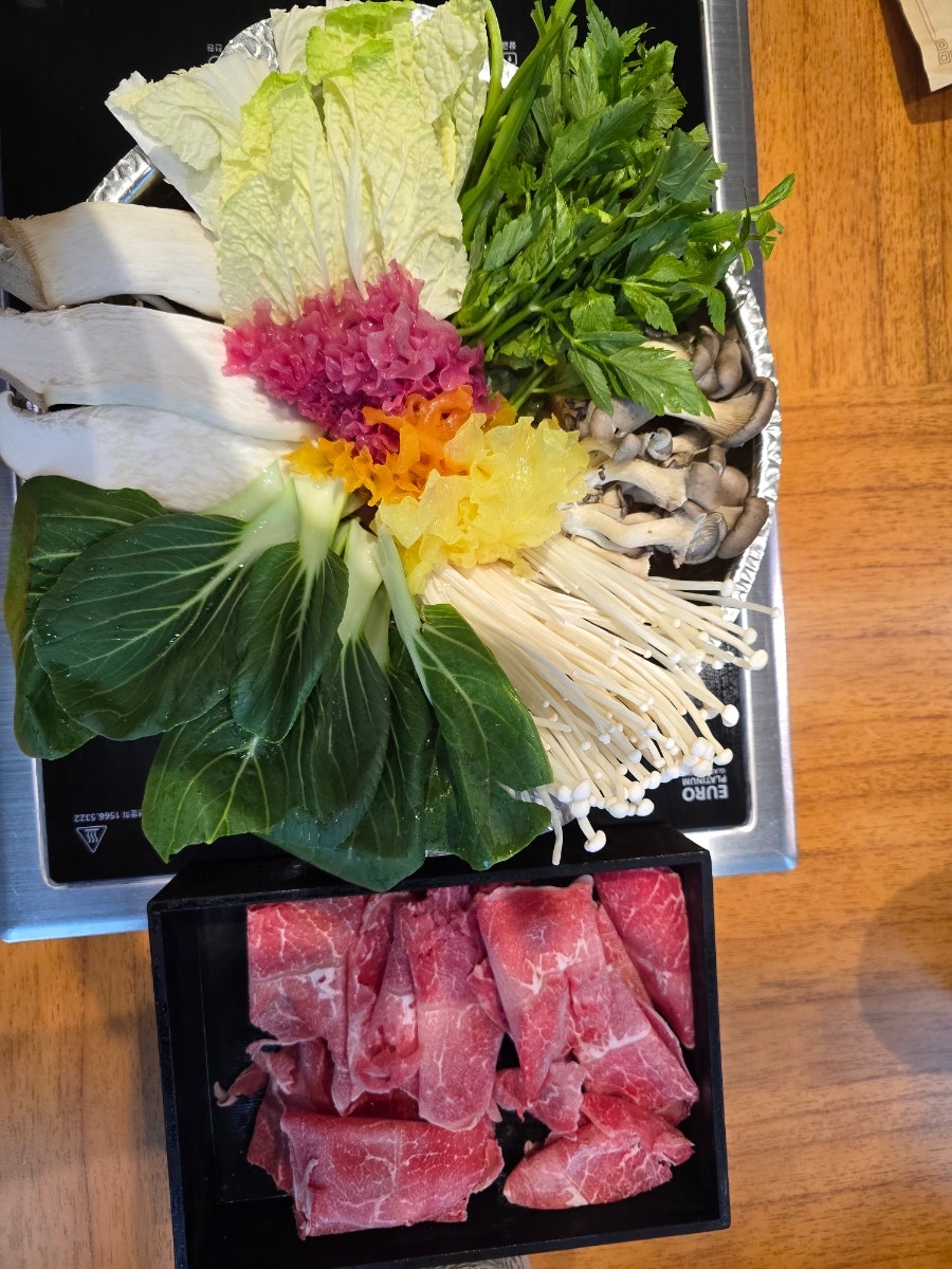 뽕빨샤브버섯칼국수 사진 2