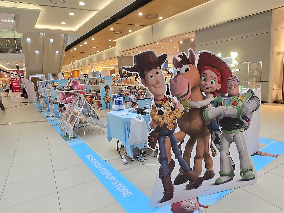 애슐리퀸즈 롯데백화점김포공항점 사진 3