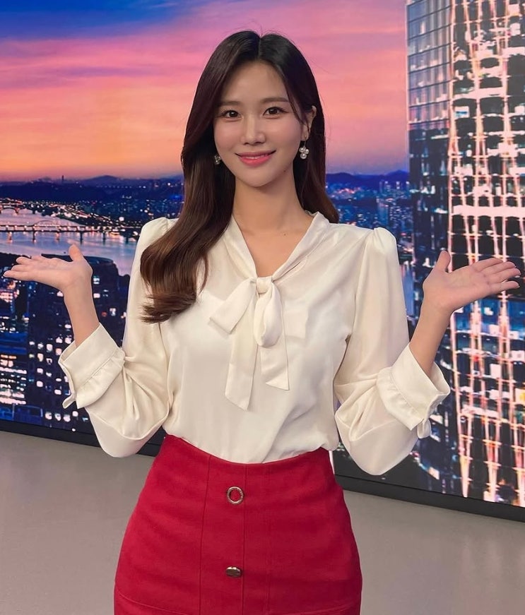 "SBS 8뉴스 앵커였는데 지금은..." <b>김가현 아나운서</b> 나이 인스타 근황