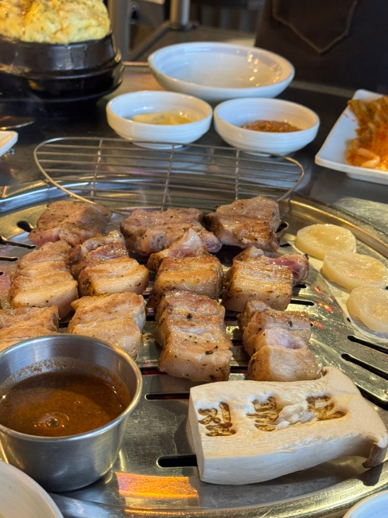 제주 공항근처 애견동반 흑돼지 맛집 짚불도
